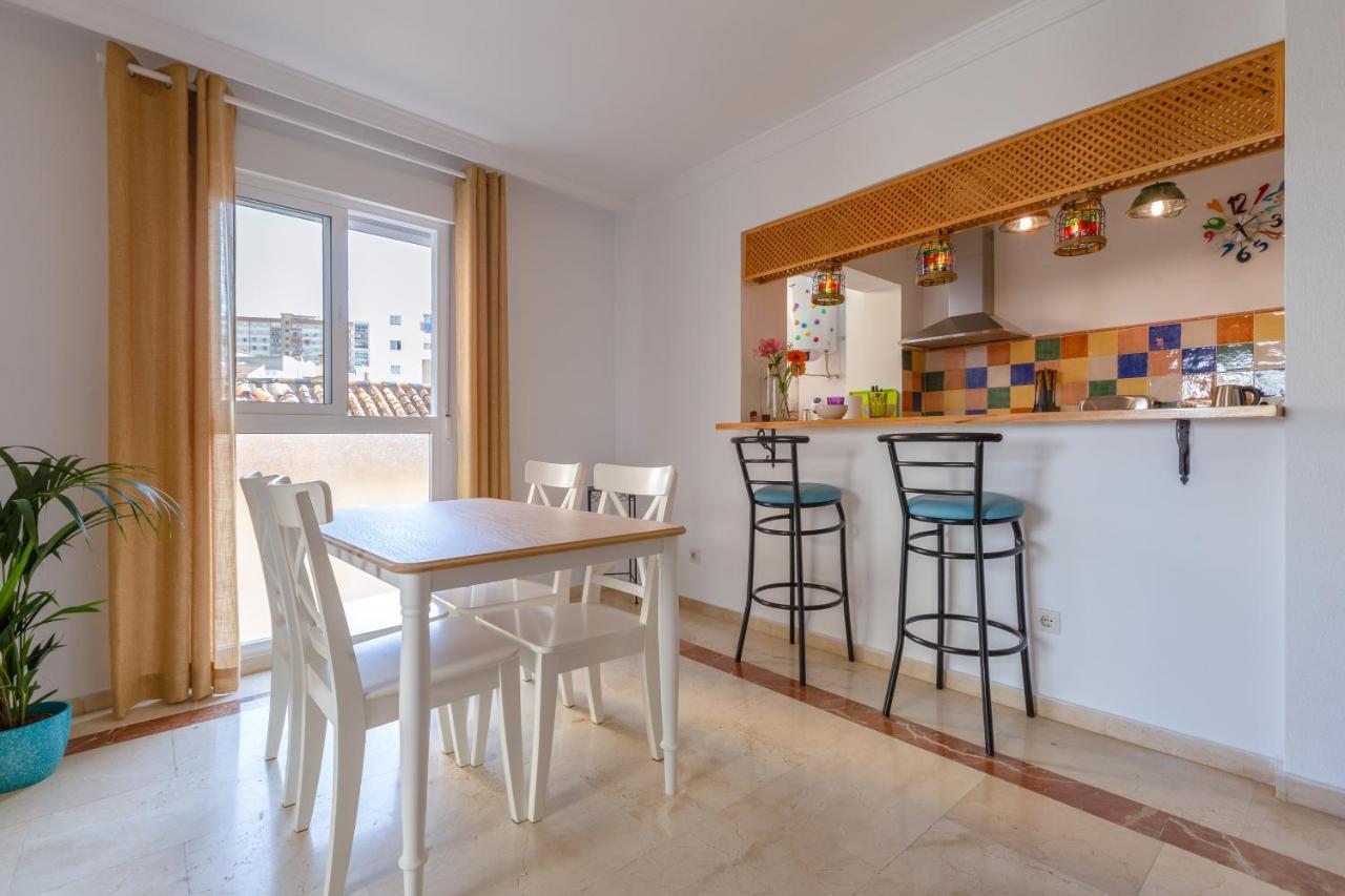 Luminoso Apartamento De Dos Habitaciones Con Terraza Y Parking En El Centro Málaga Dış mekan fotoğraf