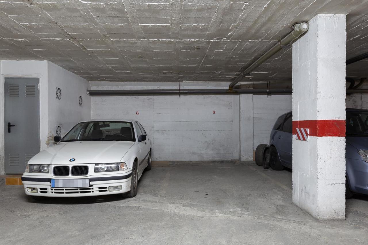 Luminoso Apartamento De Dos Habitaciones Con Terraza Y Parking En El Centro Málaga Dış mekan fotoğraf